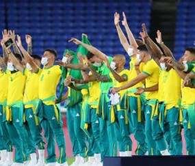 巴西国奥男足领奖台“插曲”：中国运动品牌的觉醒！