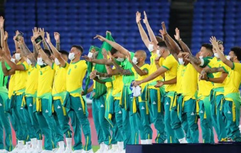 巴西国奥男足领奖台“插曲”：中国运动品牌的觉醒！