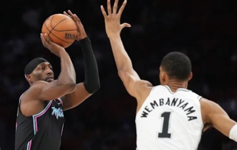 彩经网-文班亚马：“降龙十八掌！”